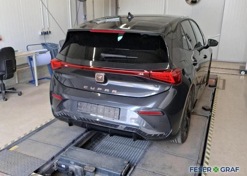 Second-hand Cupra Born 169 kW (231 CP) 2024 Gri Hatchback