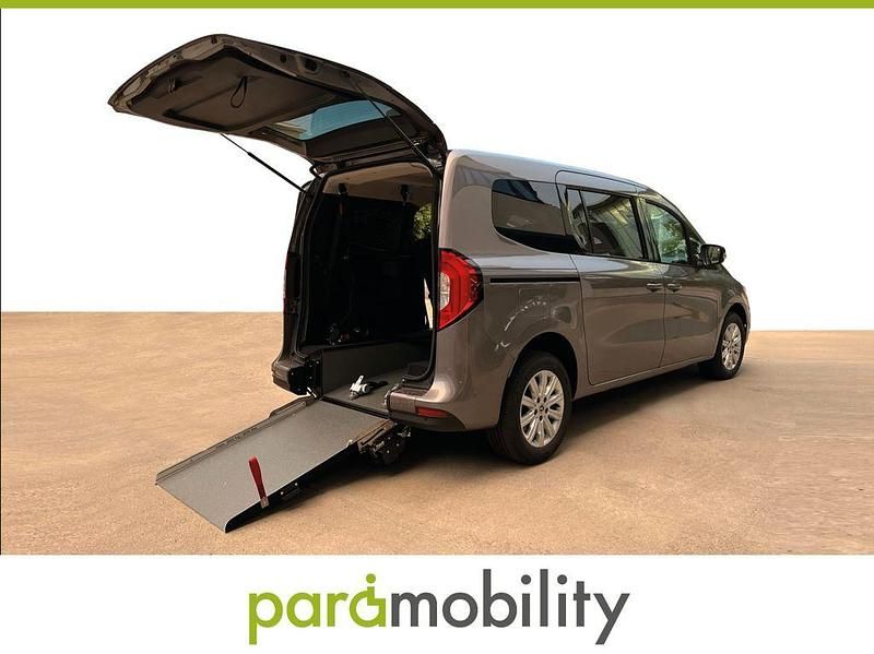 Grau Gebraucht 2023 Mercedes T180 Edition Van / Kleinbus | 45.750 € - Bild 1/4