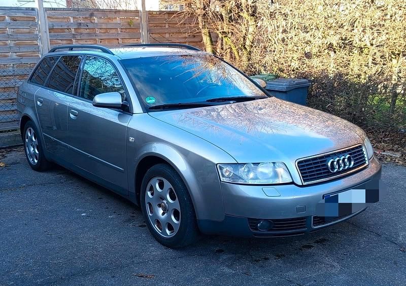 Gebraucht Audi A4 163 PS (119 kW) 2003 Grau Kombi