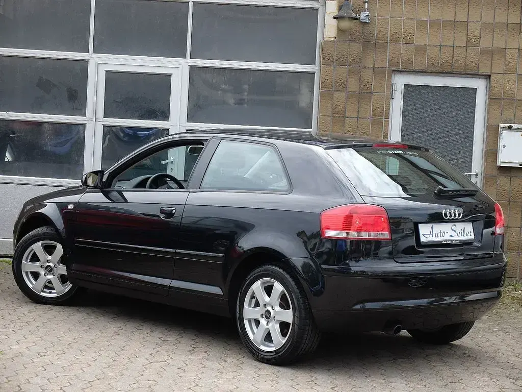 Gebraucht Audi A3 Attraction 102 PS (75 kW) 2006 Schwarz Kleinwagen