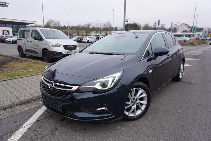 Grün Gebraucht 2017 Opel Astra Innovation Limousine | 11.300 € (Guter Preis) - Bild 1/4