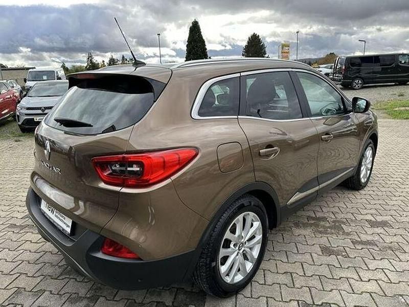 Gebraucht Renault Kadjar Collection 131 PS (96 kW) 2018 Chocolatbraun metallic SUV