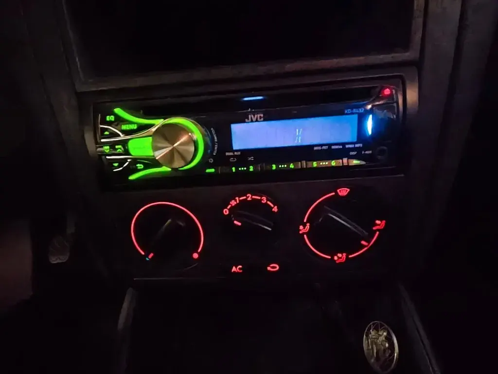 Gebraucht VW Golf IV Basis 75 PS (55 kW) 2000 Silber Kleinwagen
