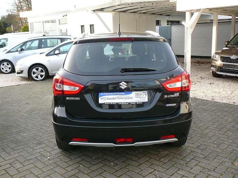 Gebraucht Suzuki SX4 129 PS (94 kW) 2022 Schwarz SUV
