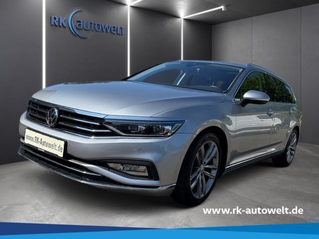 Silber Gebraucht 2020 VW Passat Elegance Kombi | 31.990 € (Teuer) - Bild 1/4