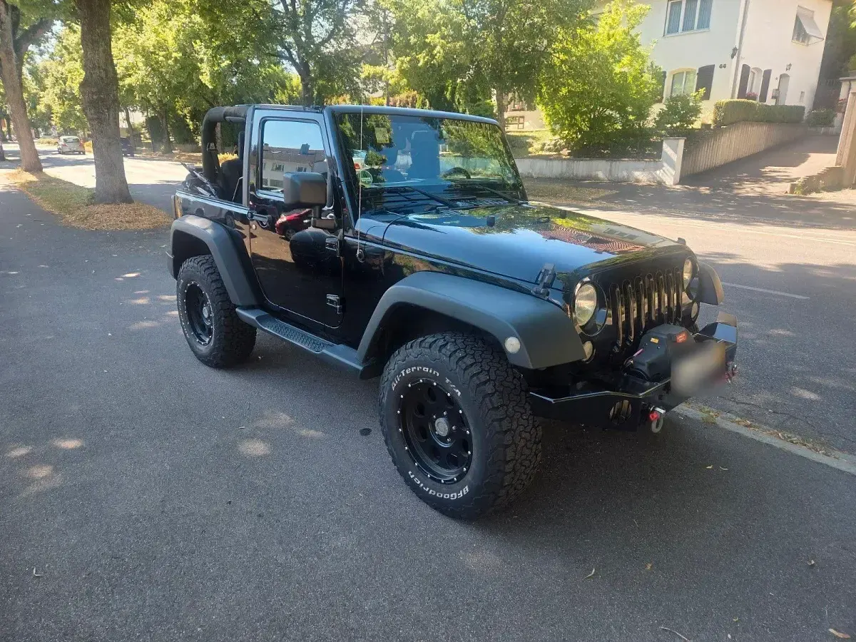 Gebraucht Jeep Wrangler Sahara 200 PS (147 kW) 2013 Schwarz SUV