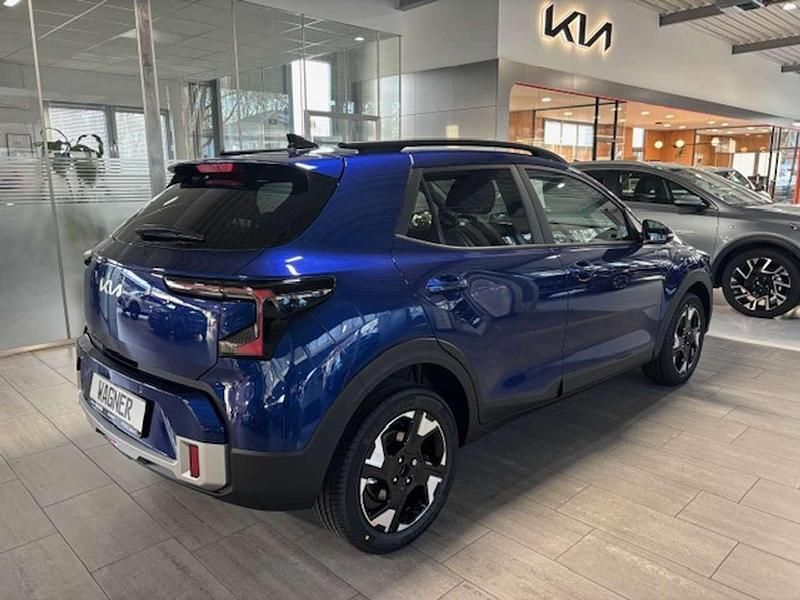 Neu Kia Stonic Vision 101 PS (74 kW) 2026 Blau SUV