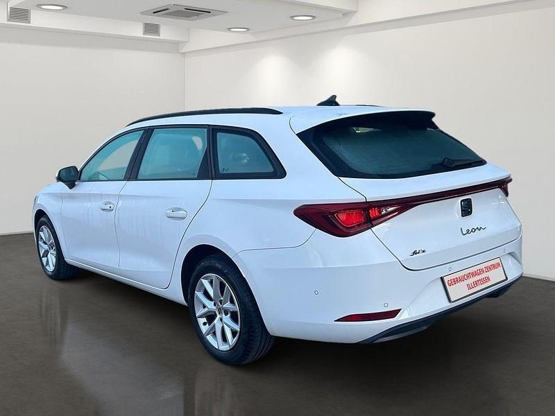 Gebraucht Seat Leon Style 150 PS (110 kW) 2024 Candy weiss Kombi