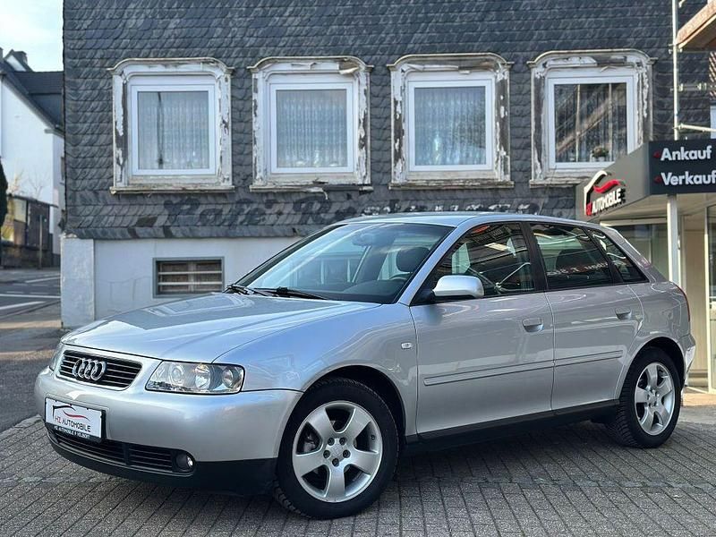 Gebraucht Audi A3 Attraction 102 PS (75 kW) 2003 Lichtsilber metallic Kleinwagen