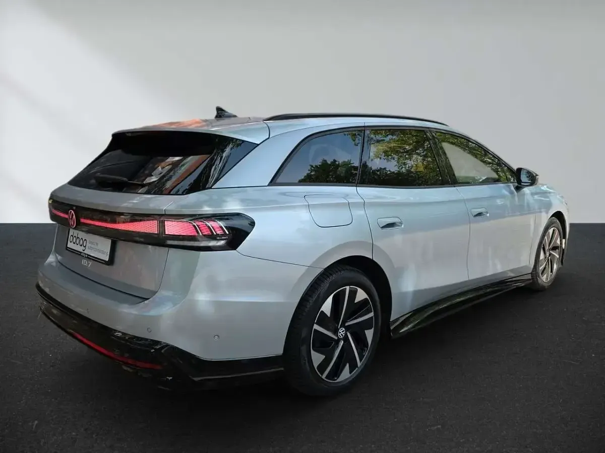 Gebraucht VW ID.7 Pro 210 kW (286 PS) 2024 Silber Kombi