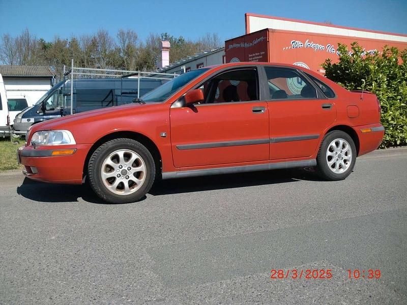 Gebraucht Volvo S40 122 PS (89 kW) 2002 Rot Limousine