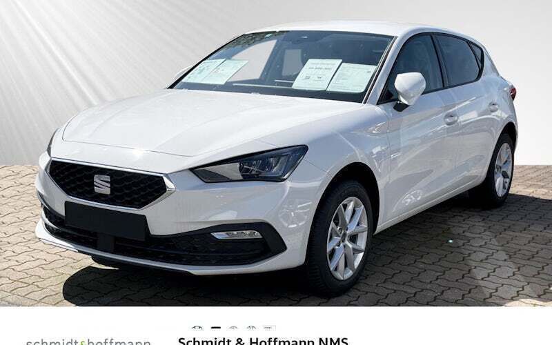 Weiss Gebraucht 2024 Seat Leon Style Limousine | 21.880 € (Fairer Preis) - Bild 1/4
