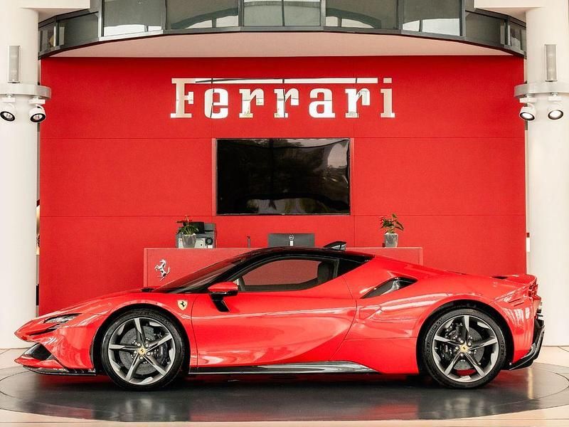 Gebraucht Ferrari SF90 999 PS (734 kW) 2023 Rosso corsa Coupé