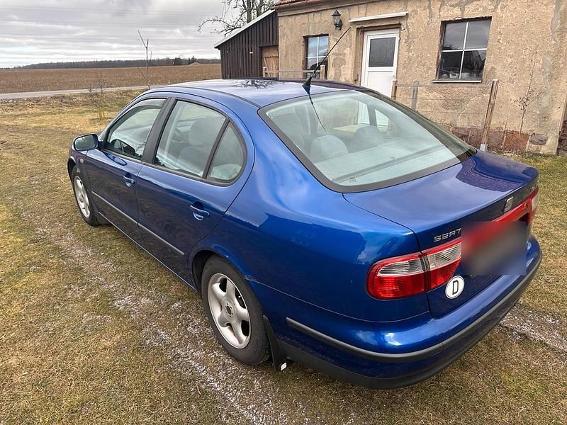Gebraucht Seat Toledo 125 PS (91 kW) 1999 Blau Limousine
