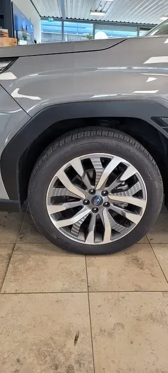 Gebraucht Subaru Forester Platinum 136 PS (100 kW) 2025 Grau SUV