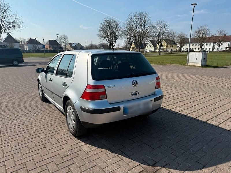 Gebraucht VW Golf IV 75 PS (55 kW) 2003 Silber Limousine