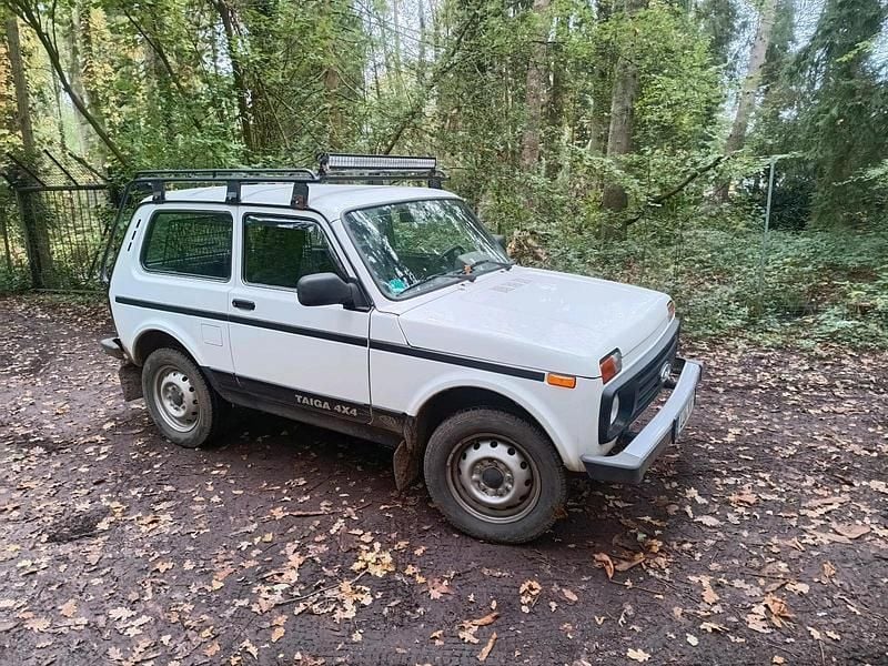 Second-hand Lada niva 2020 Alb SUV