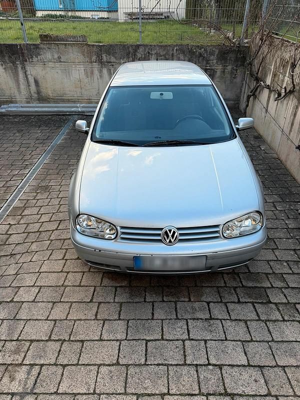 Gebraucht VW Golf IV 104 PS (76 kW) 2001 Silber Kleinwagen