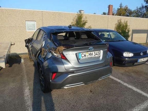 Sodalithblau metallic / dach schwarz Gebraucht 2021 Toyota C-HR Plus SUV | 8.500 € - Bild 1/4