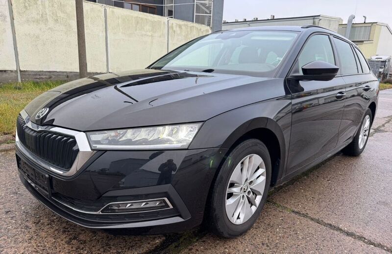Schwarz Gebraucht 2020 Skoda Octavia Kombi | 16.999 € (Guter Preis) - Bild 1/4