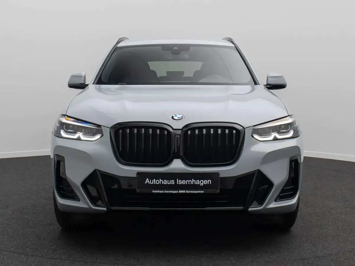 Gebraucht BMW X3 M M Sport 184 PS (135 kW) 2023 M brooklyn grau metallicc4p SUV