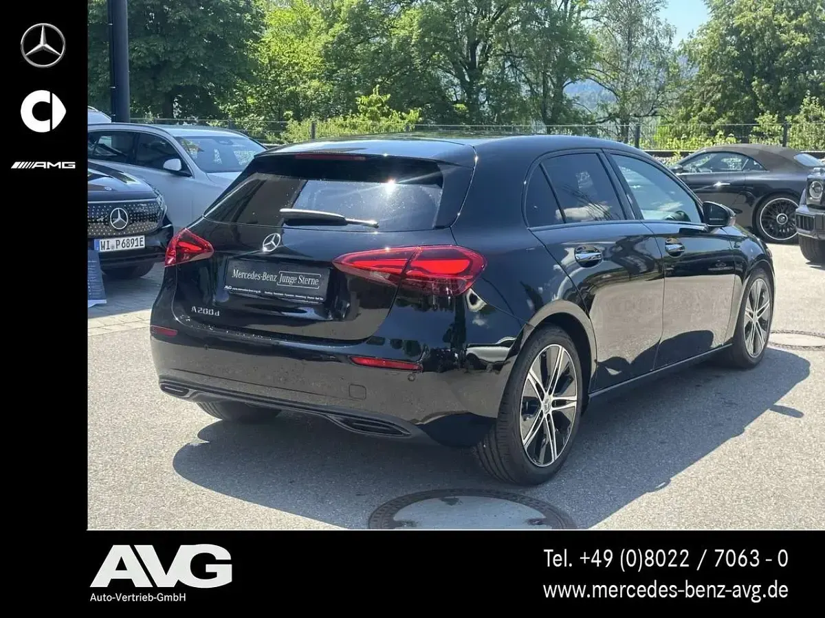 Gebraucht Mercedes A200 Progressive 150 PS (110 kW) 2024 Unilack nachtschwarz Limousine