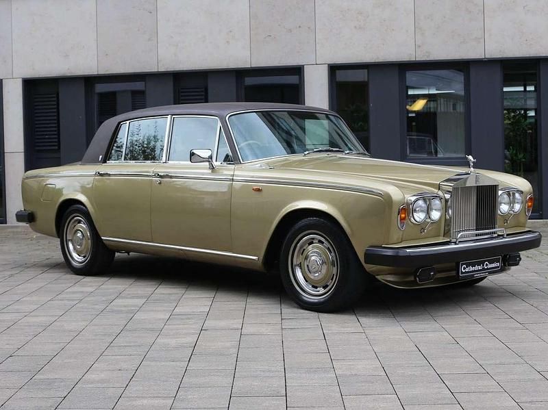 Gebraucht Rolls Royce Silver Shadow 192 PS (141 kW) 1979 Willow gold Limousine