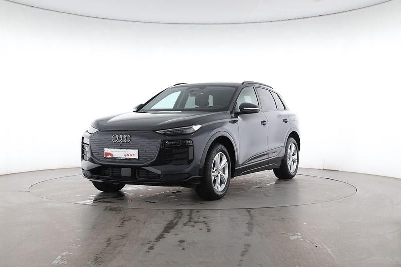 Gebraucht Audi Q6 e-tron Ambiente 185 kW (252 PS) 2025 Magnetgrau SUV