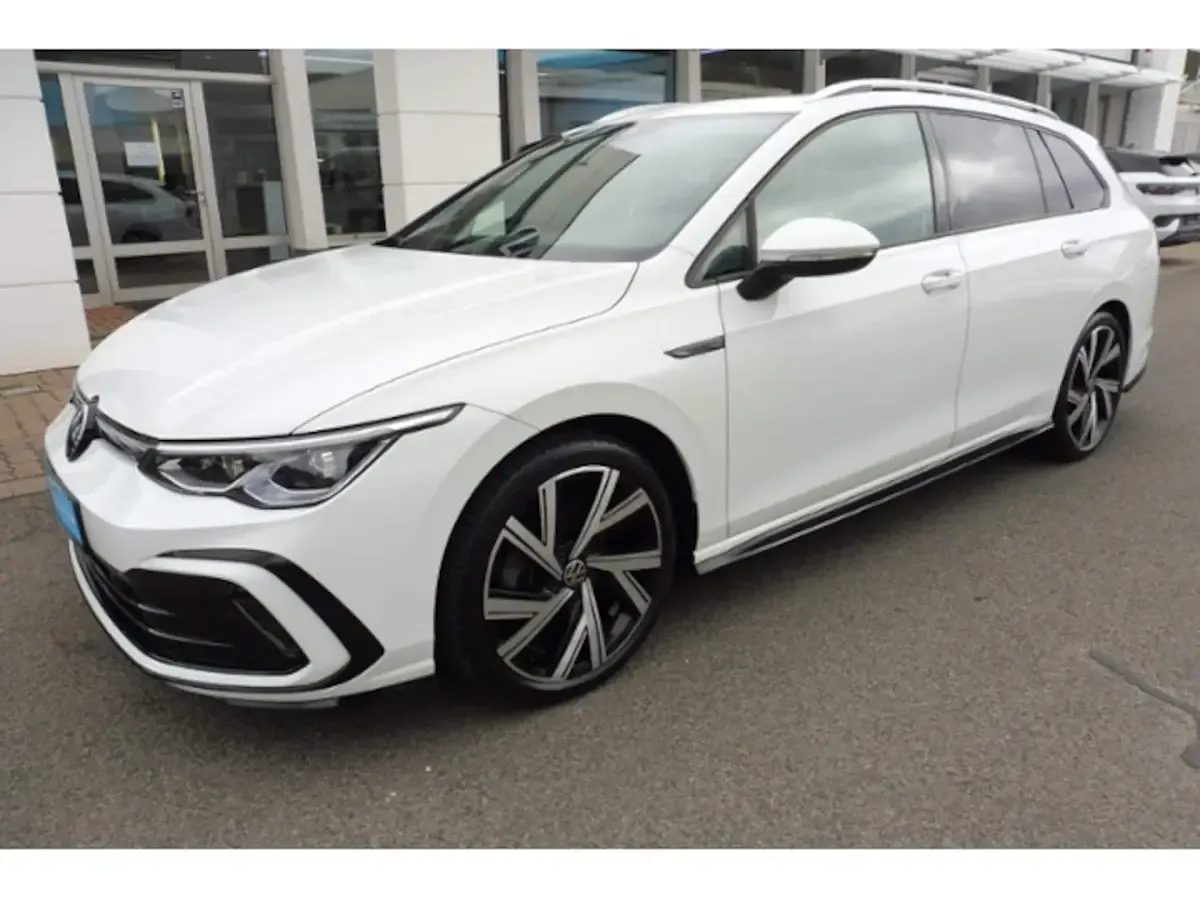 Gebraucht VW Golf VIII R-line 150 PS (110 kW) 2022 Weiß Kombi
