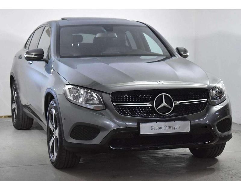 Grau Gebraucht 2017 Mercedes GLC220 Edition Coupé | 34.600 € (Teuer) - Bild 1/4