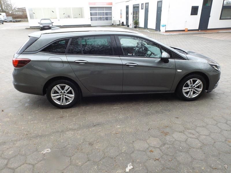 Gebraucht Opel Astra 110 PS (80 kW) 2017 Grau Kombi