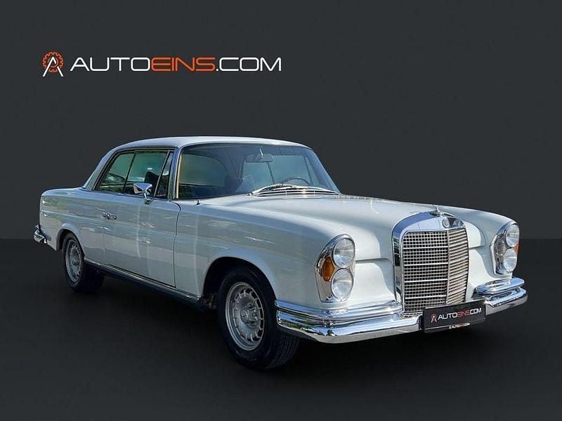 Weiß Gebraucht 1968 Mercedes 280 Coupé | 45.000 € - Bild 1/4