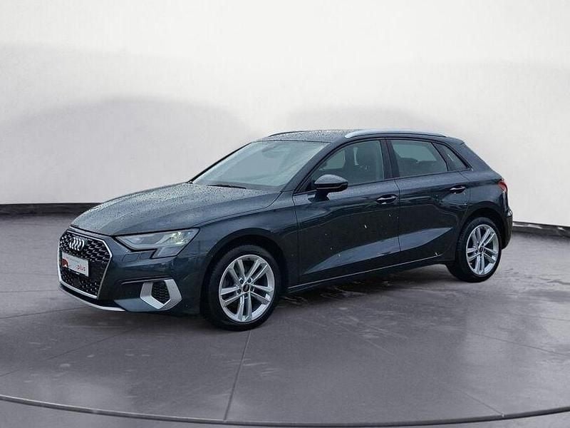 Gebraucht Audi A3 Advanced Plus 116 PS (85 kW) 2021 Grau Limousine