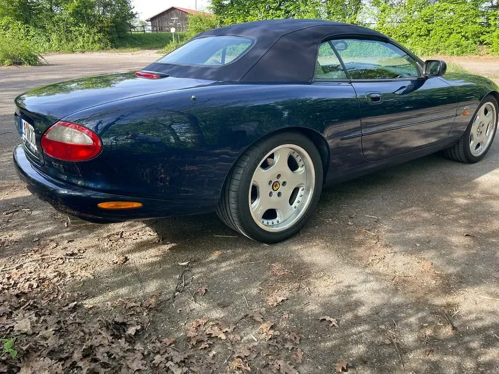Gebraucht Jaguar XK8 298 PS (219 kW) 1998 Blau Cabrio