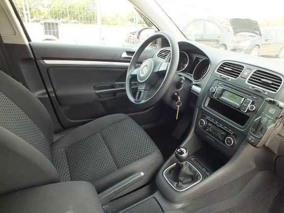 Gebraucht VW Golf VI 105 PS (77 kW) 2012 Schwarz Kleinwagen