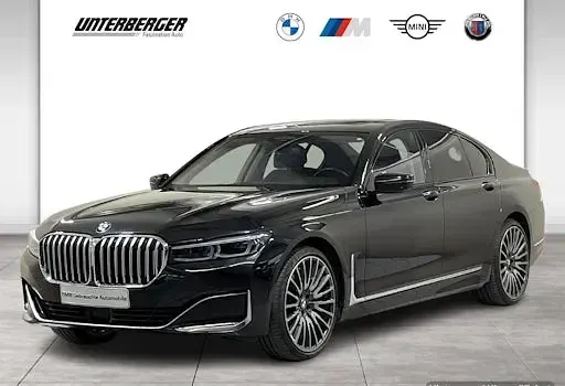 Gebraucht BMW 750 Shadowline 530 PS (389 kW) 2021 Limousine