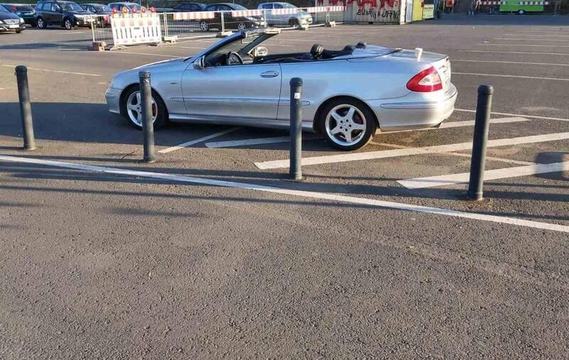 Silber Gebraucht 2004 Mercedes 200 Cabrio | 5.589 € (Fairer Preis) - Bild 1/3