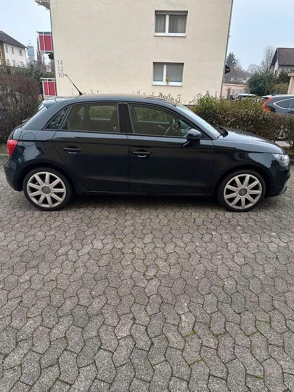 Gebraucht Audi A1 Sportback 86 PS (63 kW) 2012 Schwarz Kleinwagen