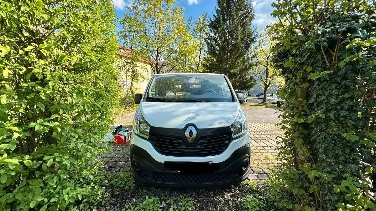 Gebraucht Renault Trafic 145 PS (106 kW) 2021 Weiß Van / Kleinbus