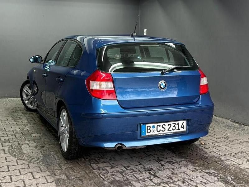 Second-hand BMW 116 122 CP (89 kW) 2005 Albastru Hatchback