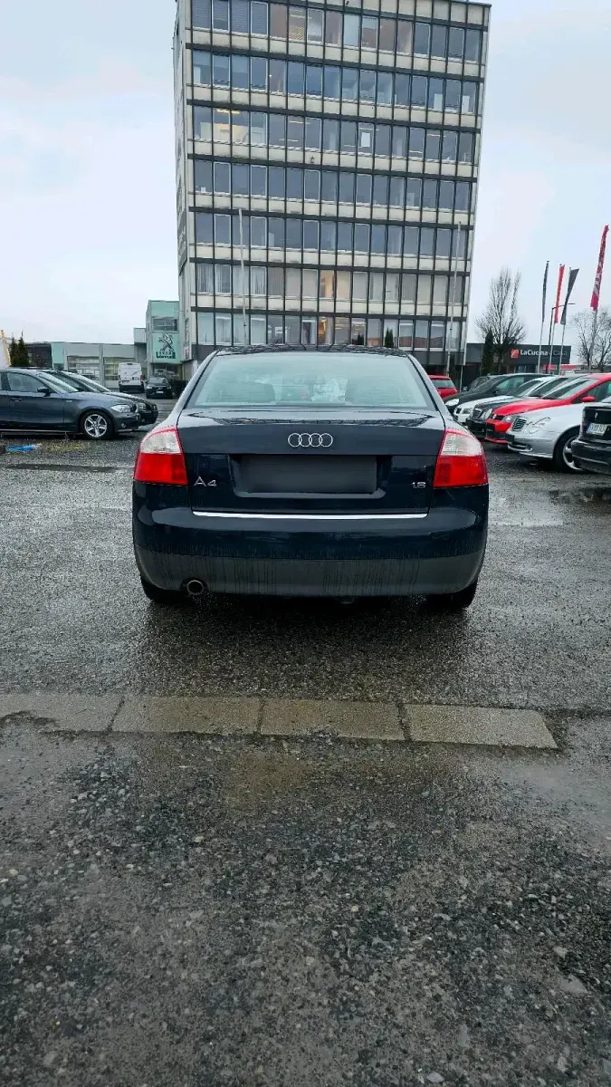 Gebraucht Audi A4 101 PS (74 kW) 2002 Blau Limousine