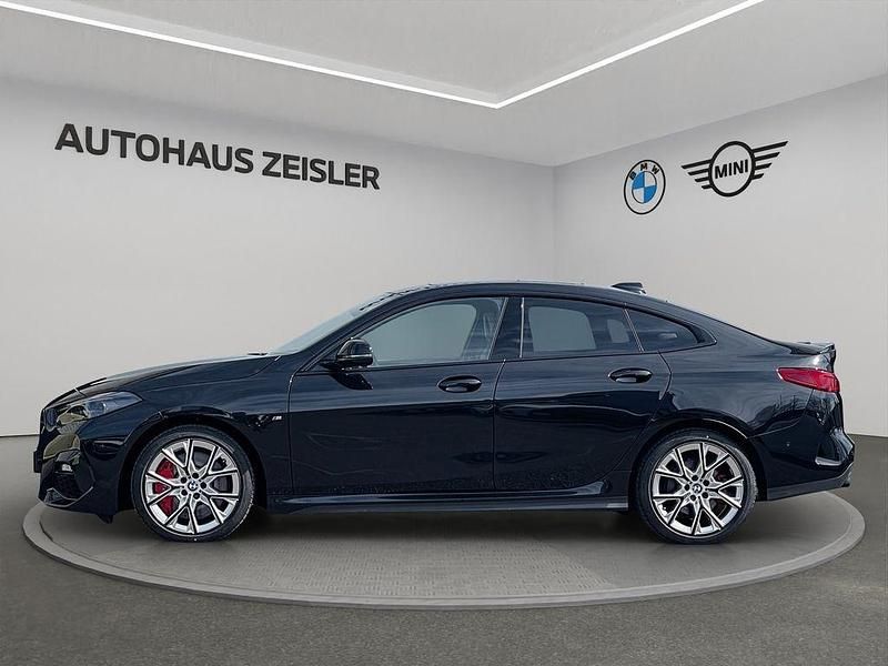 Gebraucht BMW 220 M Sport 178 PS (130 kW) 2024 Saphirschwarz Coupé