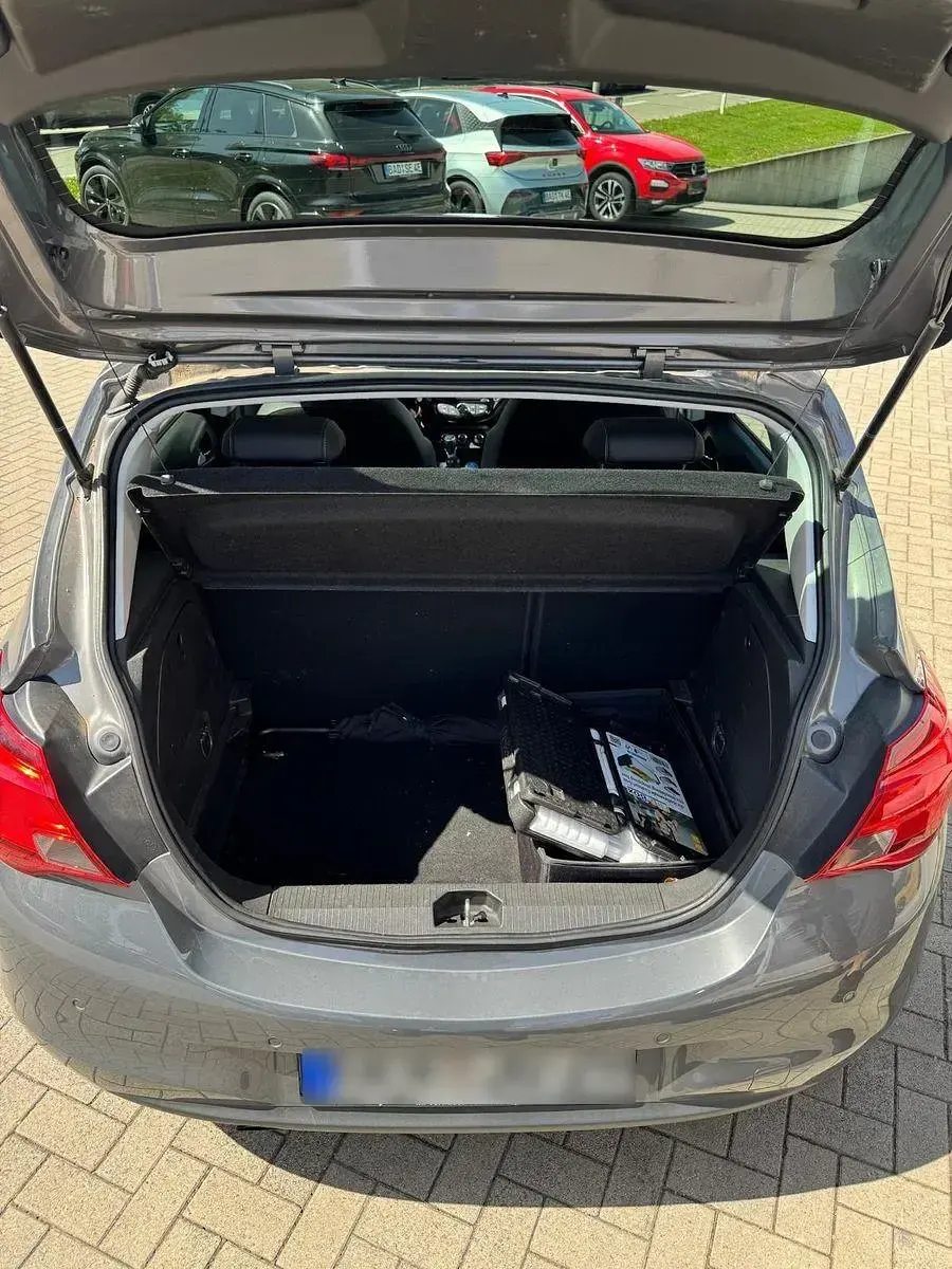 Gebraucht Opel Corsa Active 90 PS (66 kW) 2015 Grau Kleinwagen