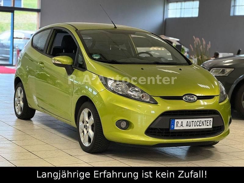 Gebraucht Ford Fiesta Trend 82 PS (60 kW) 2009 Grün Kleinwagen