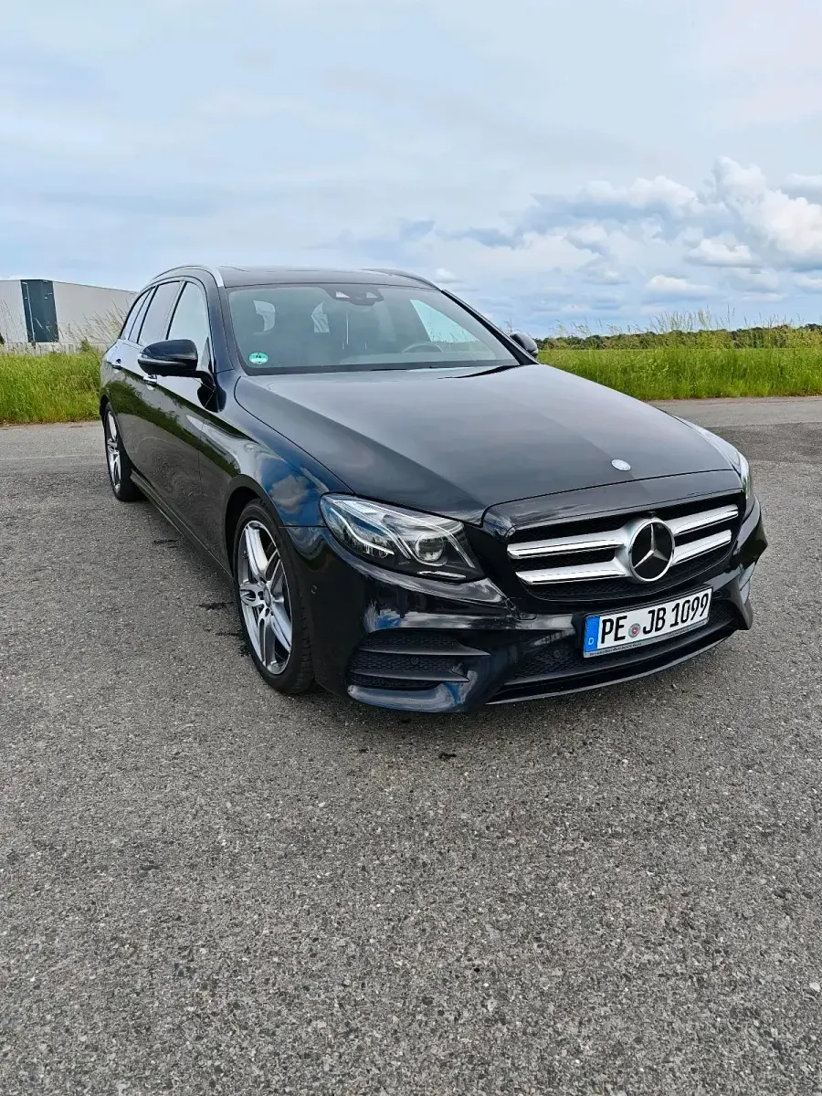 Gebraucht Mercedes E250 AMG 211 PS (155 kW) 2016 Schwarz Kombi
