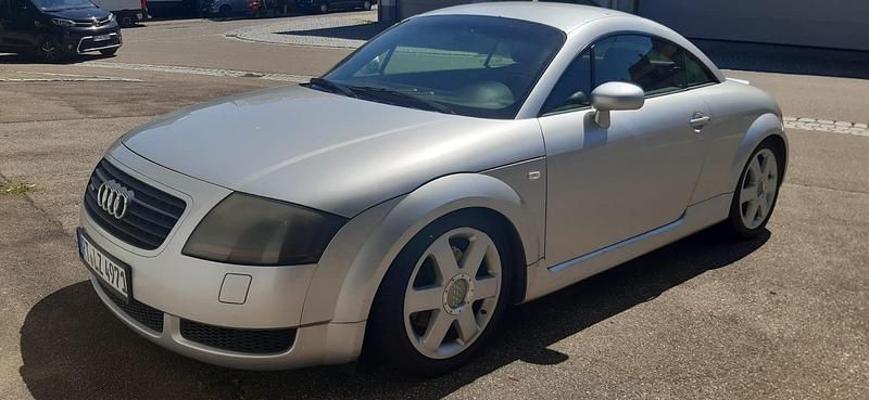 Silber Gebraucht 2000 Audi TT Coupé | 6.500 € (Etwas zu teuer) - Bild 1/4