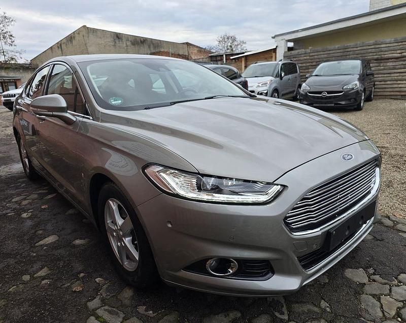 Gebraucht Ford Mondeo Titanium 160 PS (117 kW) 2018 Grau Limousine