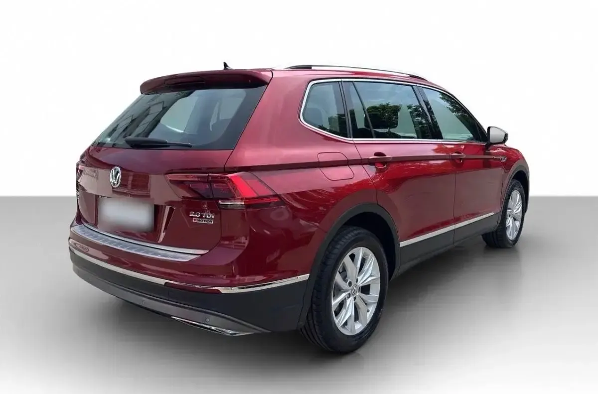 Gebraucht VW Tiguan Allspace Highline 150 PS (110 kW) 2019 Rot SUV