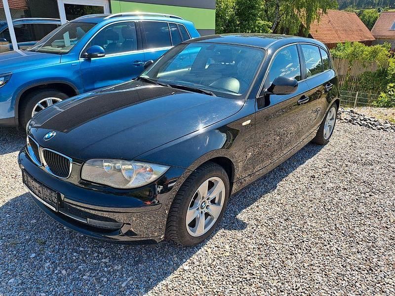 Schwarz Gebraucht 2010 BMW 116 Advantage Kleinwagen | 4.950 € (Fairer Preis) - Bild 1/4