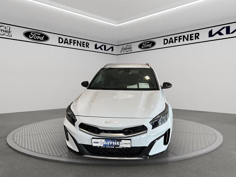 Neu Kia XCeed 150 PS (110 kW) 2025 Weiß SUV